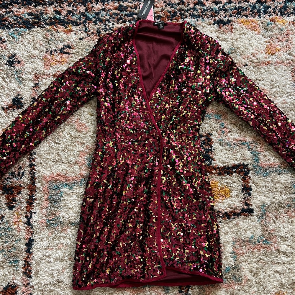 PrettyLittleThing Sequin Long Sleeve Dress